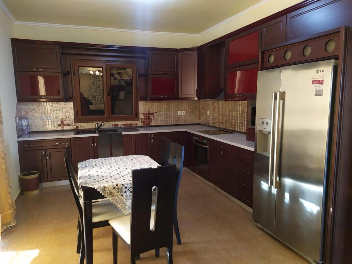 Mihal Suites Sarandë 外观 照片