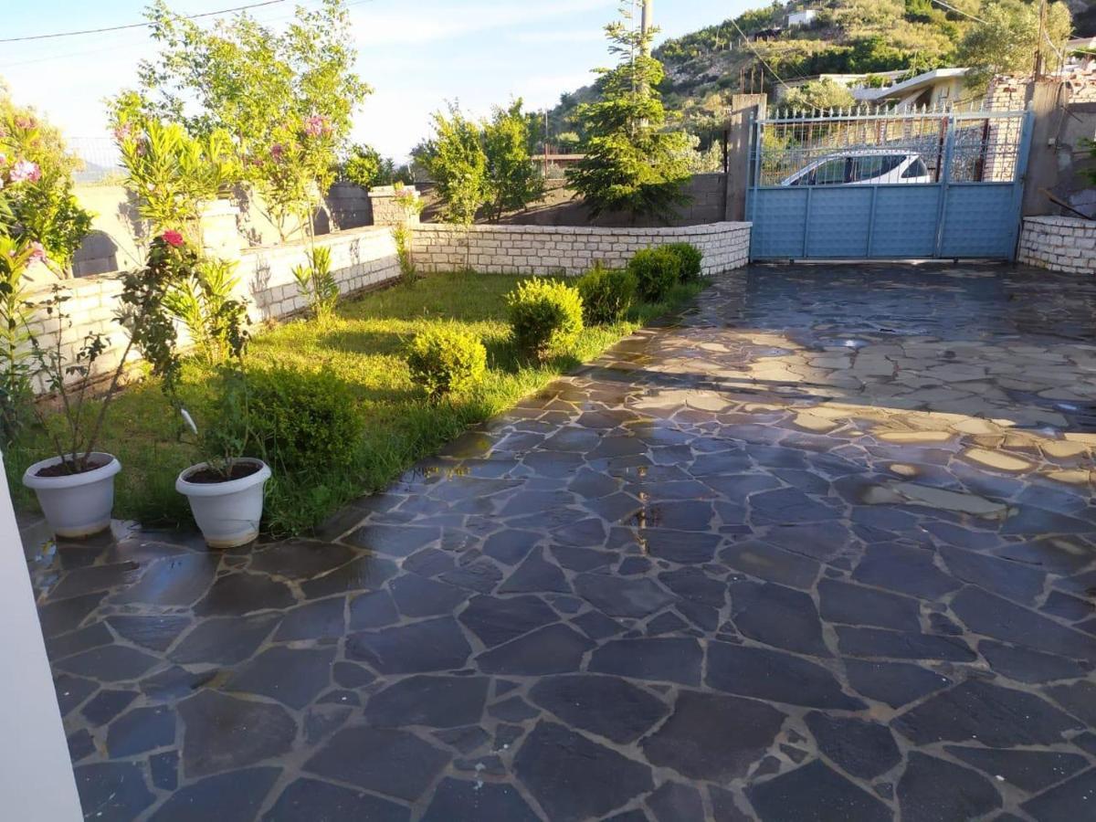 Mihal Suites Sarandë 外观 照片