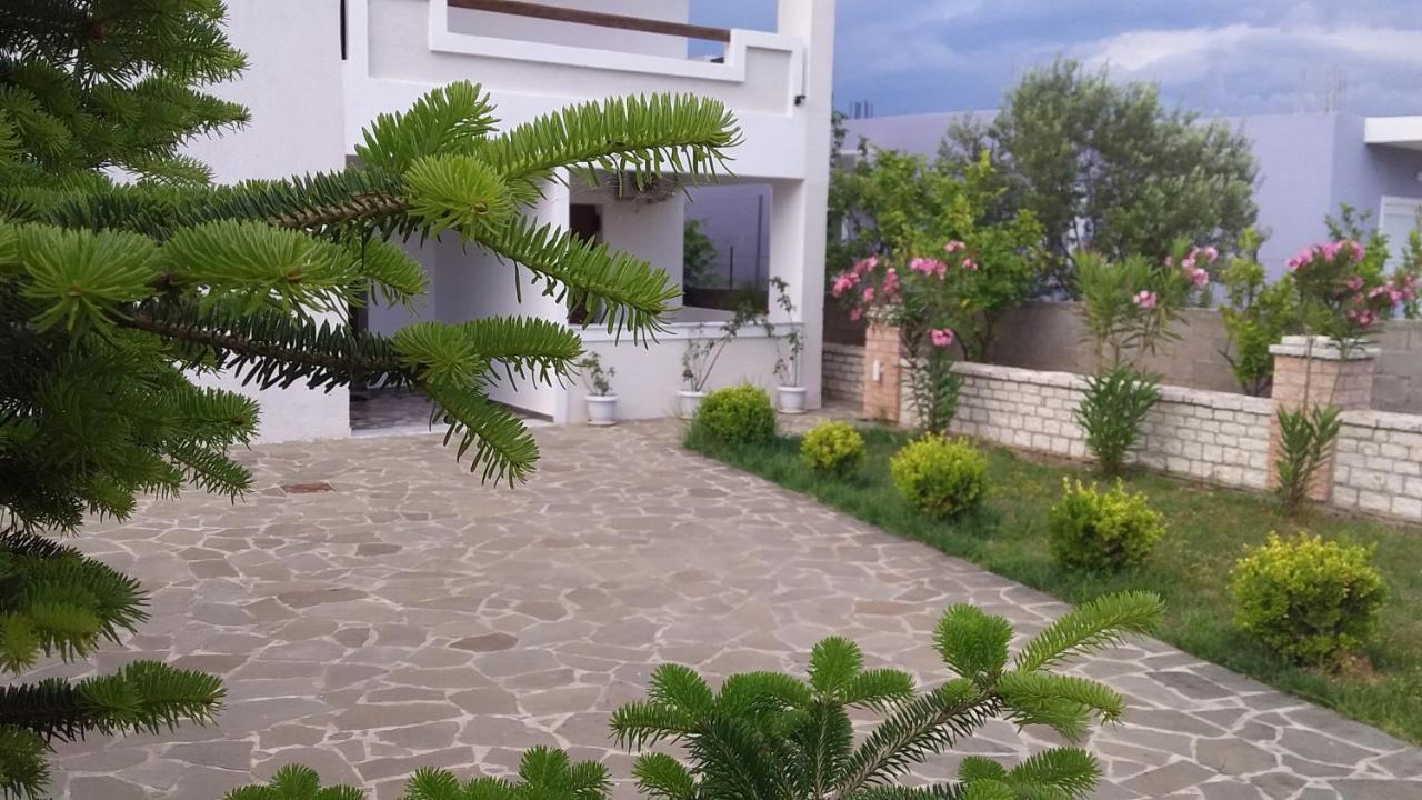 Mihal Suites Sarandë 外观 照片