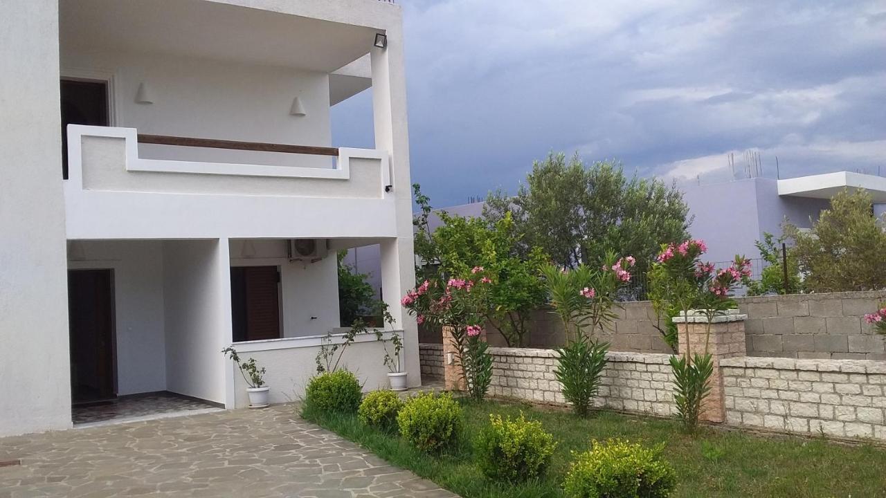 Mihal Suites Sarandë 外观 照片