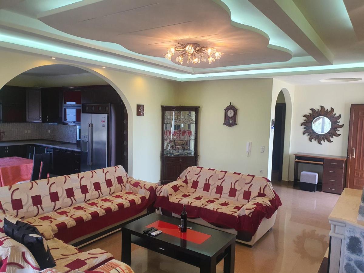 Mihal Suites Sarandë 外观 照片