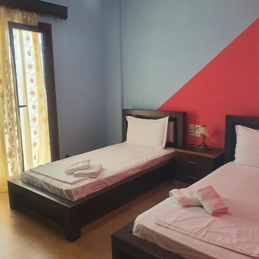 Mihal Suites Sarandë 外观 照片