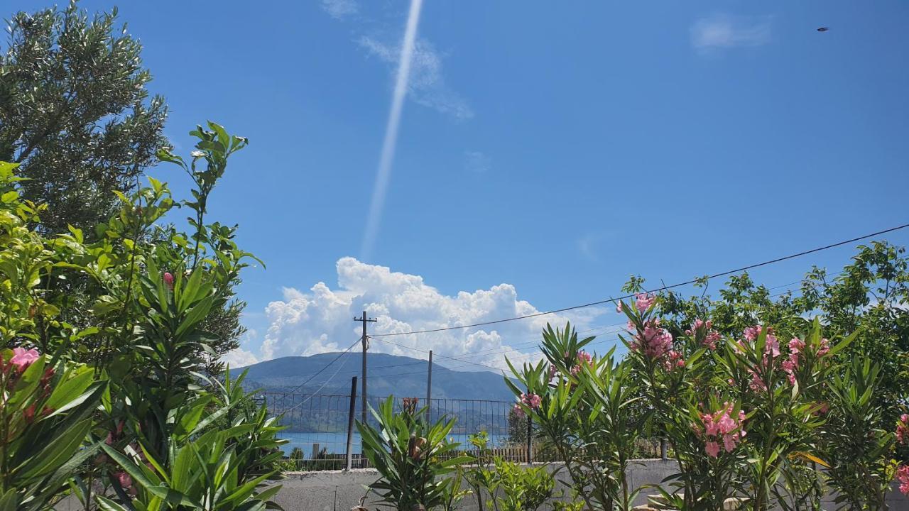 Mihal Suites Sarandë 外观 照片