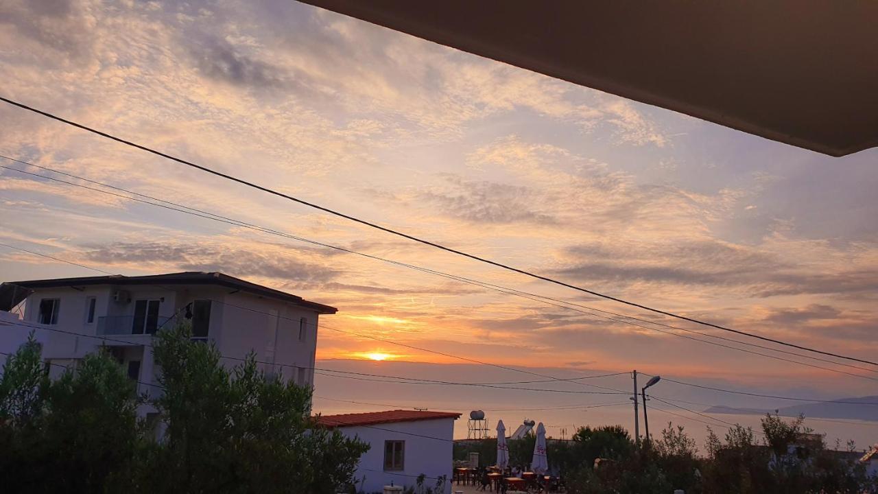 Mihal Suites Sarandë 外观 照片