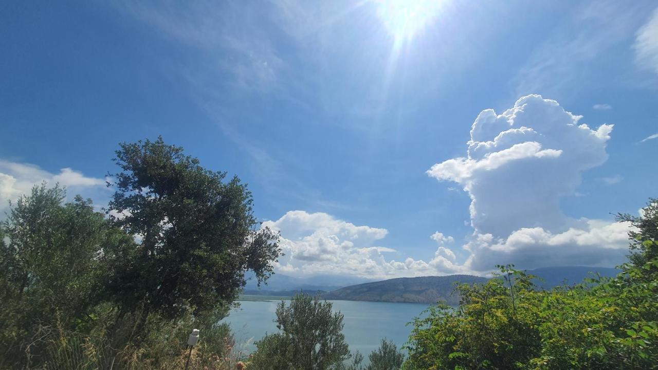 Mihal Suites Sarandë 外观 照片
