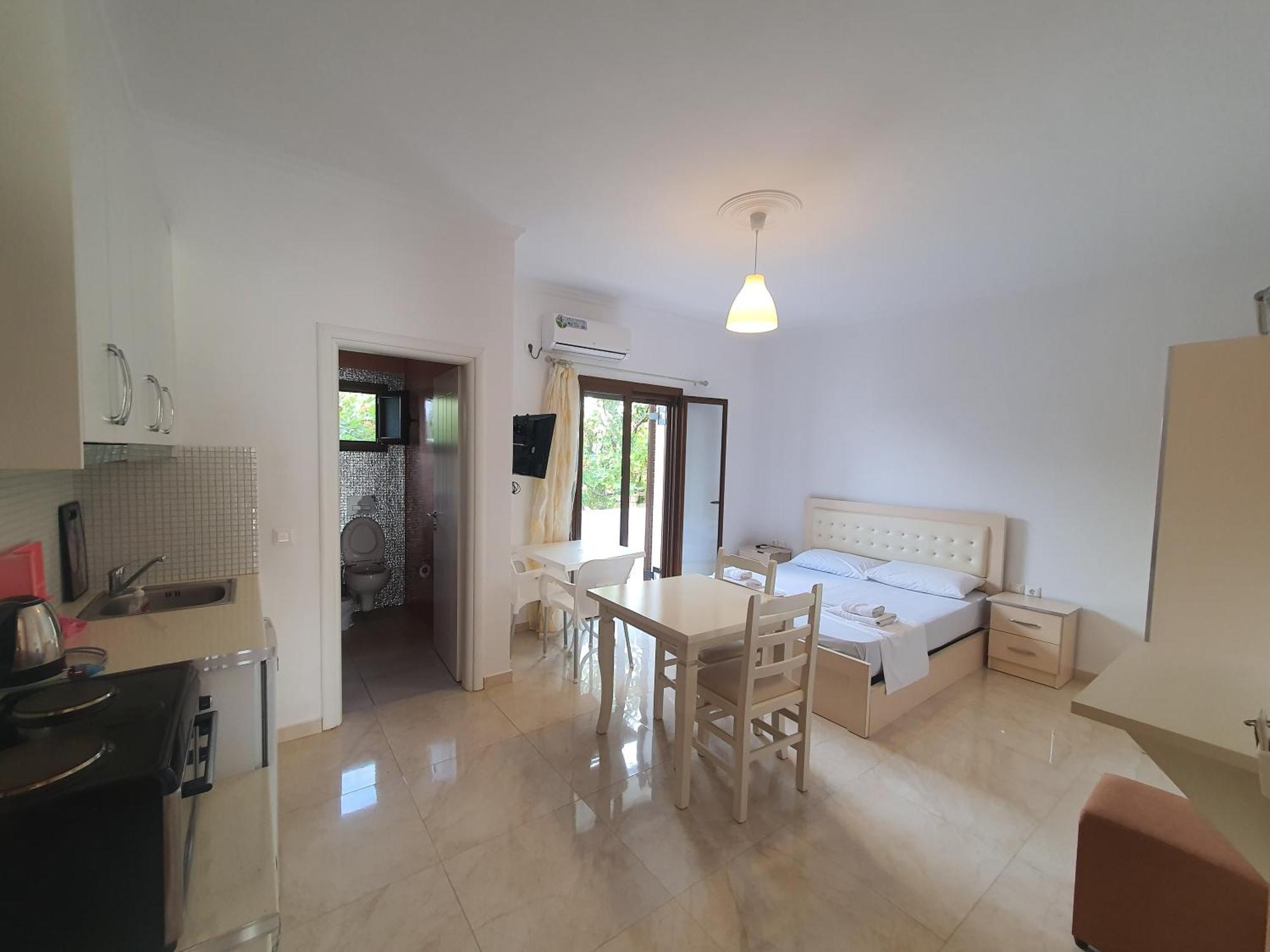 Mihal Suites Sarandë 外观 照片