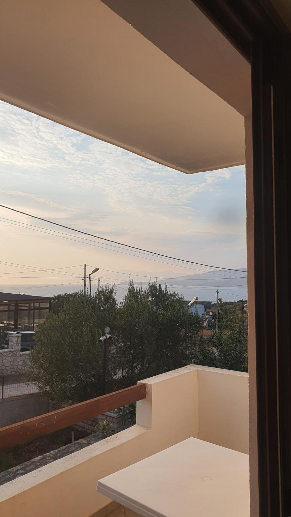 Mihal Suites Sarandë 外观 照片