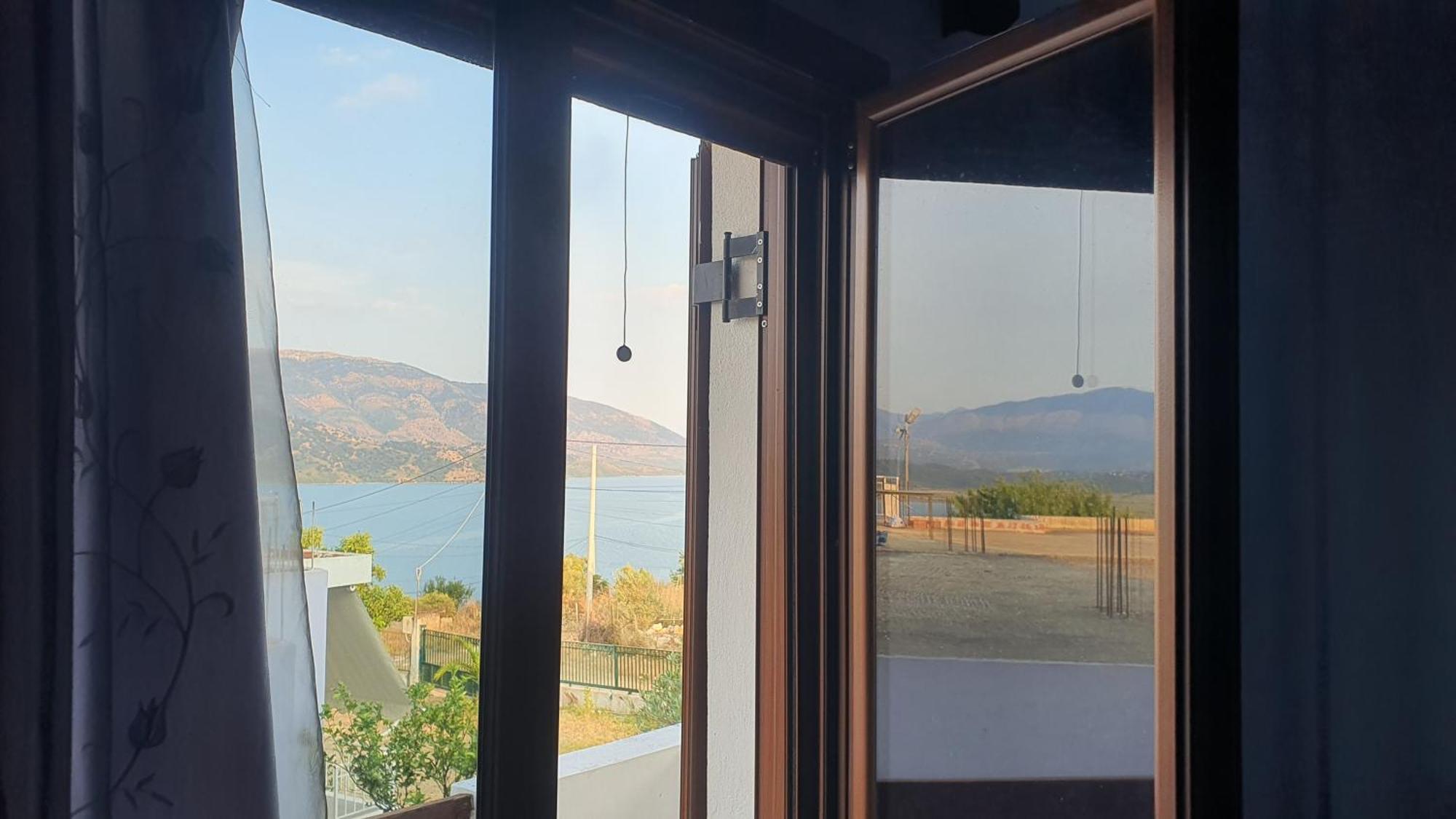 Mihal Suites Sarandë 外观 照片