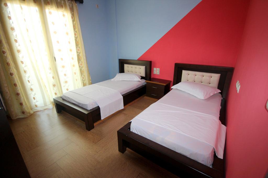 Mihal Suites Sarandë 外观 照片