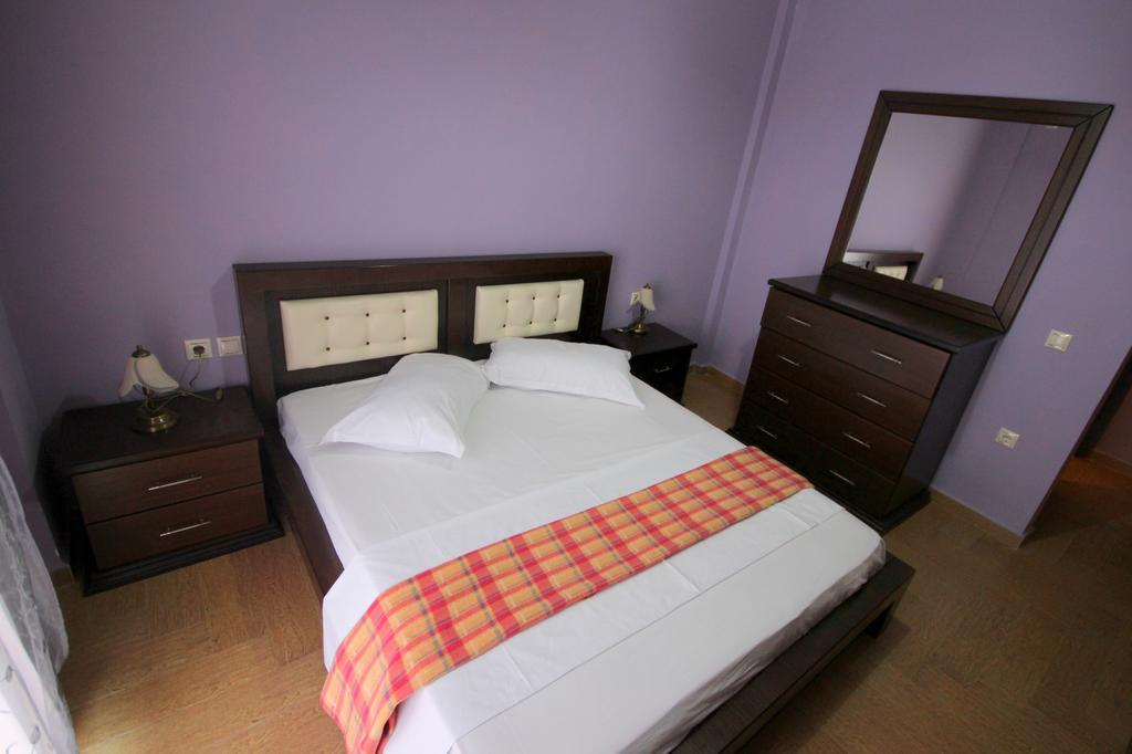 Mihal Suites Sarandë 外观 照片