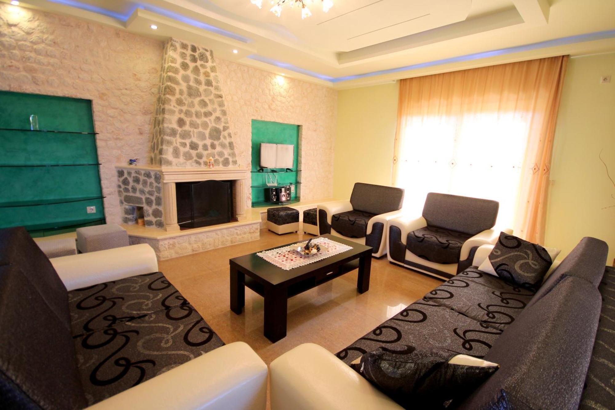 Mihal Suites Sarandë 外观 照片